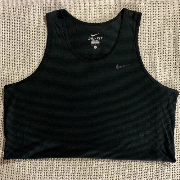 Nike Dry Fit Tank - Picture 2 of 4